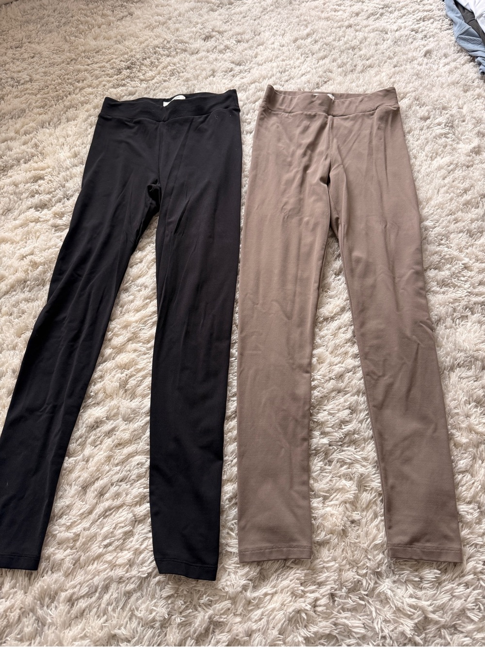 Babaton Classic Black & Taupe Smooth-Fit Leggings - Women
